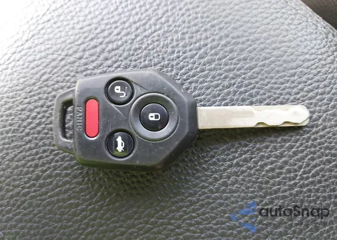 2010 Subaru Outback 2.5I Limited z USA, uszkodzony, nr VIN 4S4BRBJCXA3383797